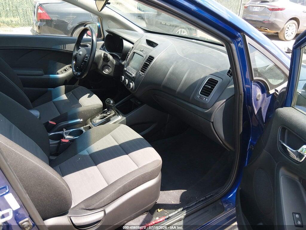 3KPFL4A70HE052087 2017 KIA FORTE photo no. 5
