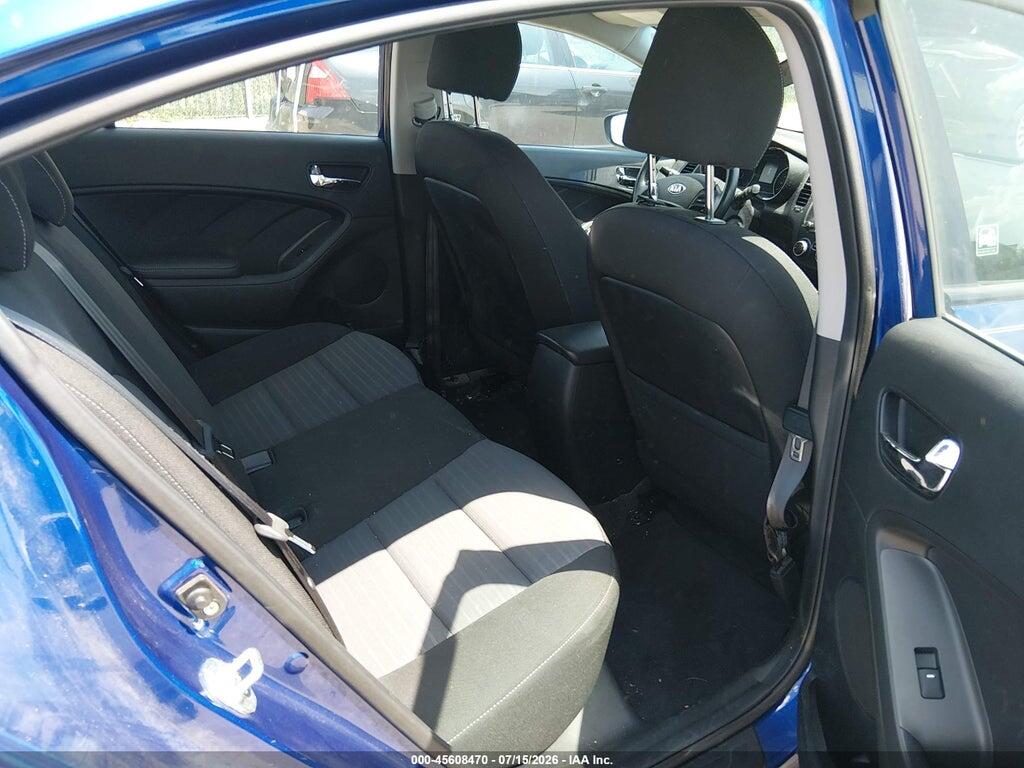 3KPFL4A70HE052087 2017 KIA FORTE photo no. 8