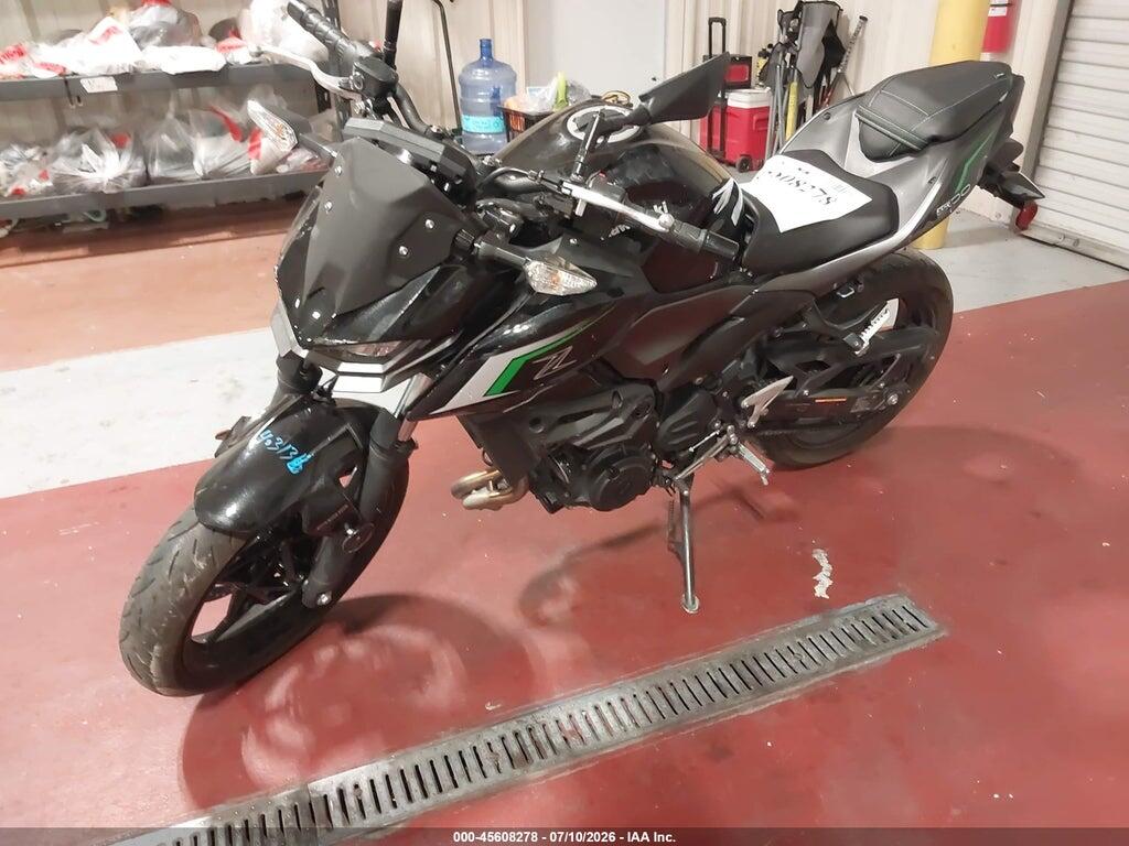 ML5ERGE13SDA59557 2025 KAWASAKI ER500 photo no. 2