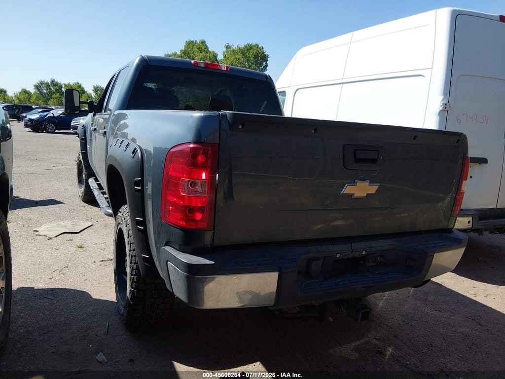 1GCHK53K69F102095 2009 CHEVROLET SILVERADO 2500HD photo no. 3