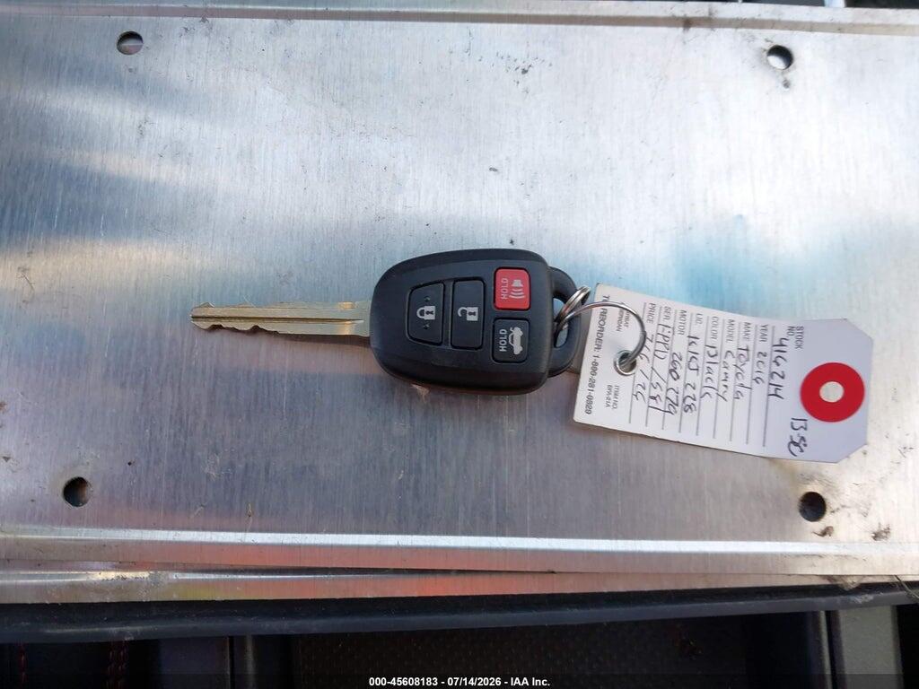 4T1BF1FK1GU260279 2016 TOYOTA CAMRY photo no. 11