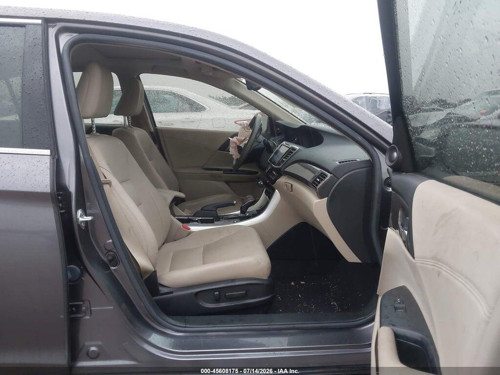 JHMCR6F76HC028856 2017 HONDA ACCORD HYBRID photo no. 5