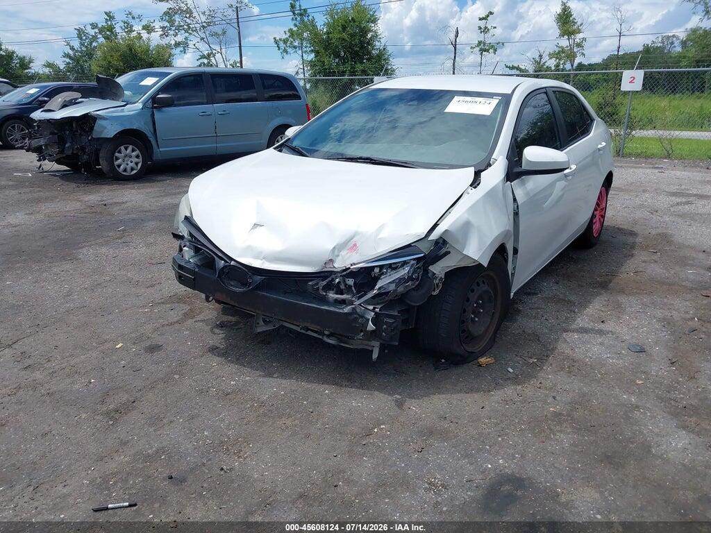 5YFBURHEXJP769582 2018 TOYOTA COROLLA photo no. 2