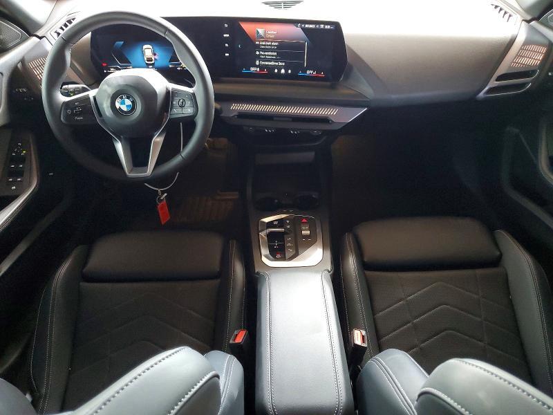 2025 BMW 228XI — Фото 8 из 12