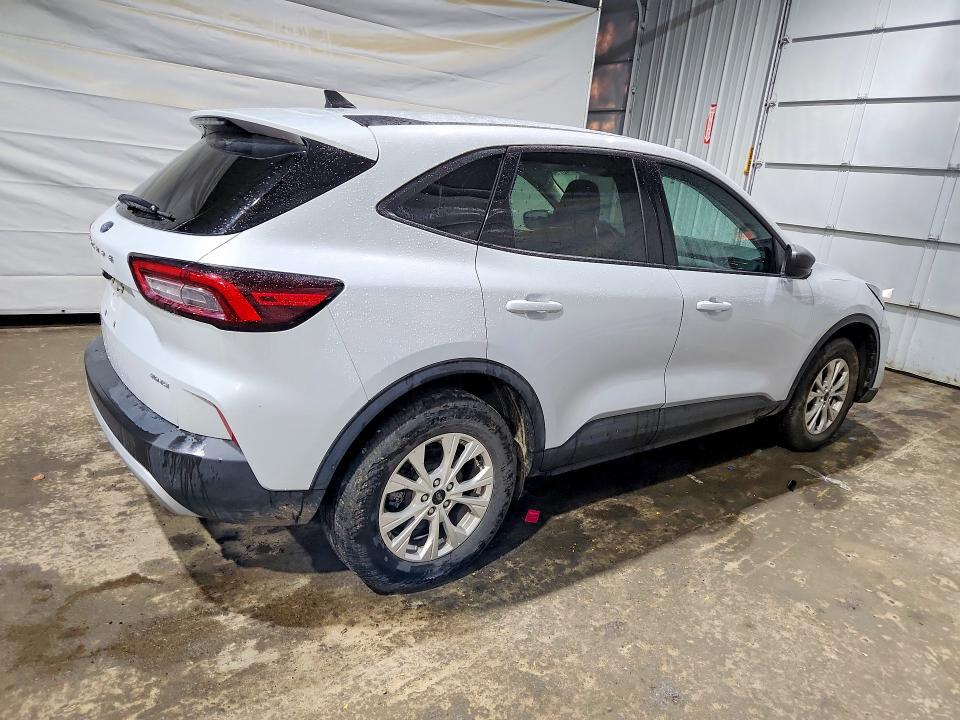 2025 FORD ESCAPE ACTIVE — Фото 3 из 14