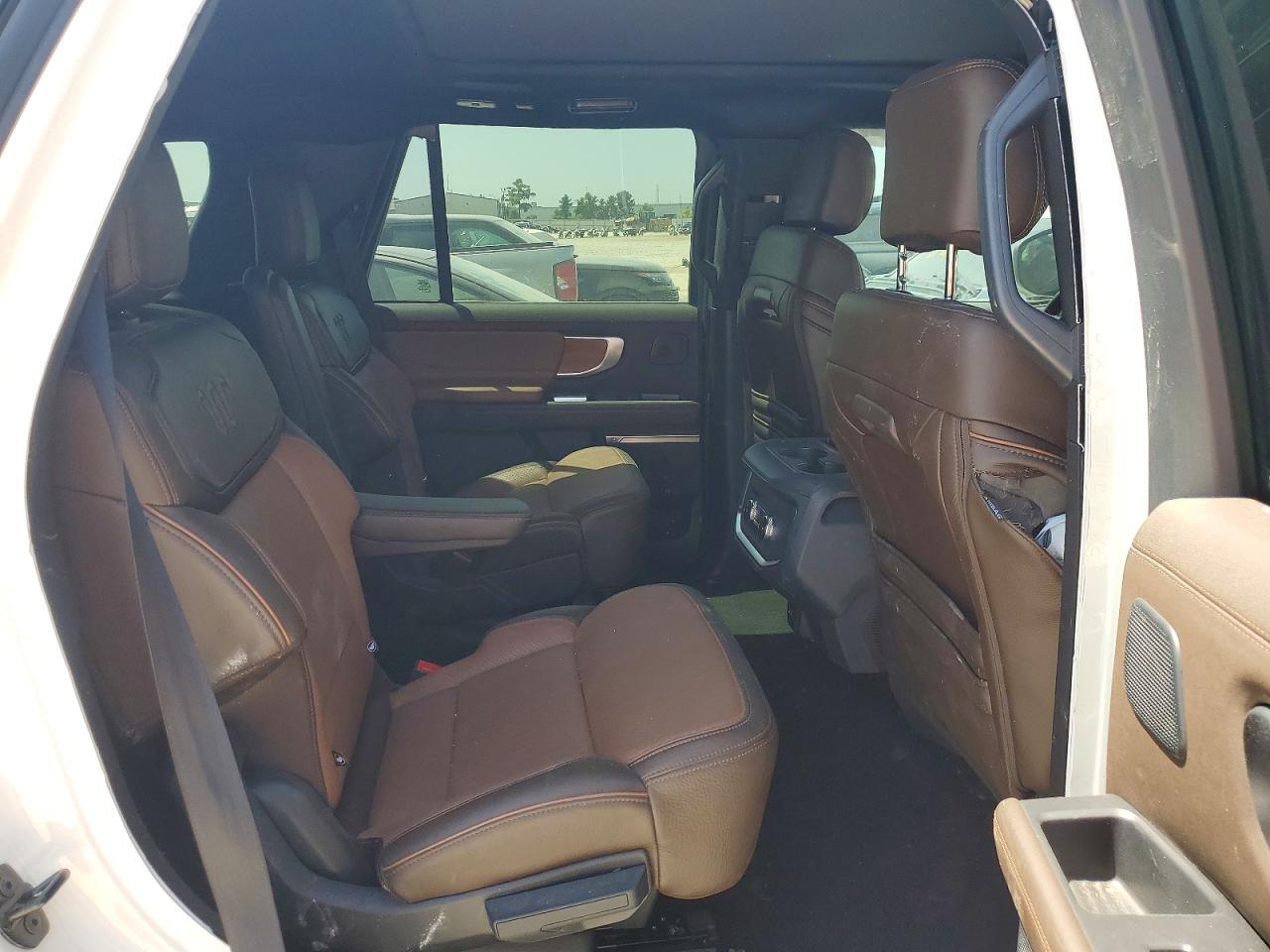 2025 FORD EXPEDITION KING RANCH — Фото 11 из 13
