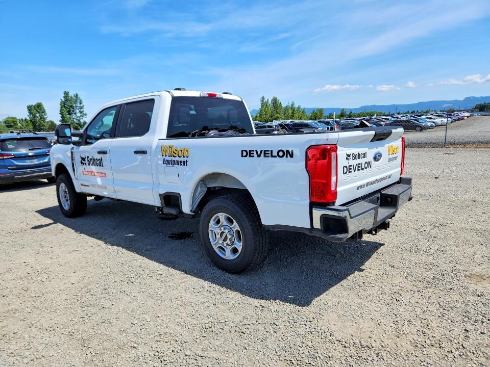 2025 FORD F250 SUPER DUTY — Фото 2 из 12