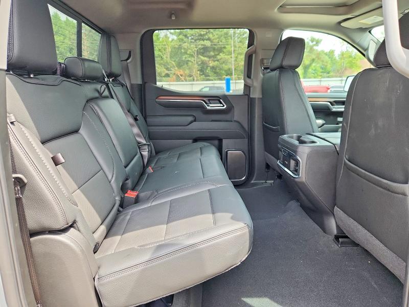 2025 GMC SIERRA K1500 DENALI — Фото 10 из 13