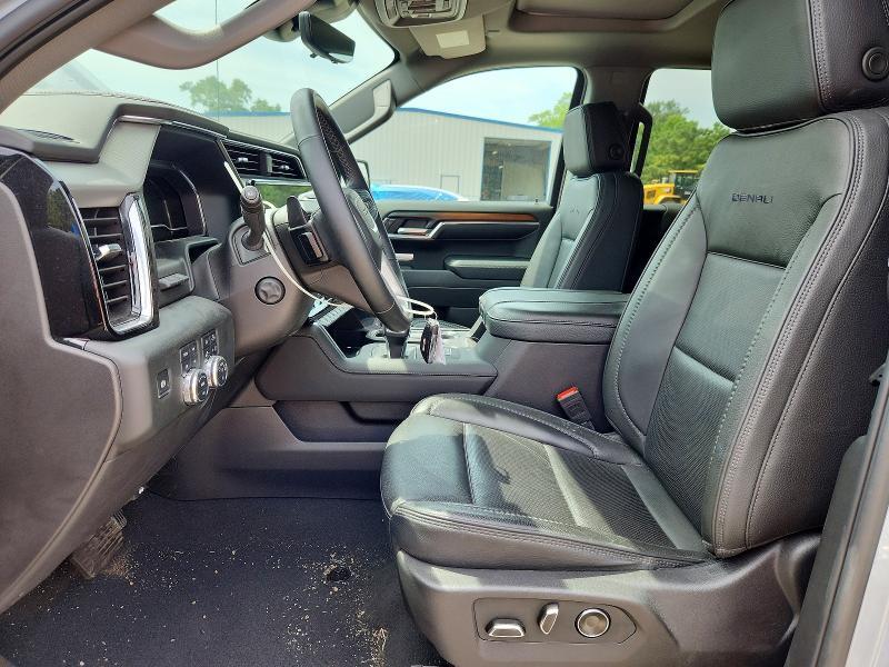 2025 GMC SIERRA K1500 DENALI — Фото 7 из 13