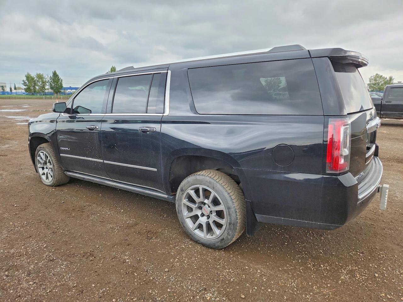 2ATS10018SU291396 2025 GMC YUKON photo no. 2