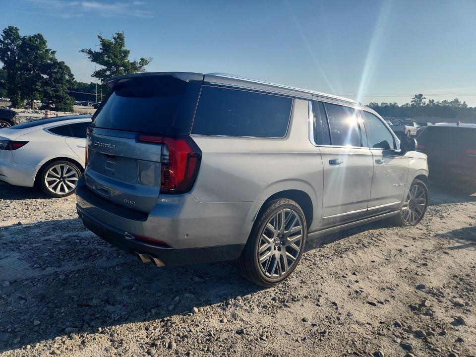 2025 GMC YUKON XL DENALI ULTIMATE — Фото 3 из 14
