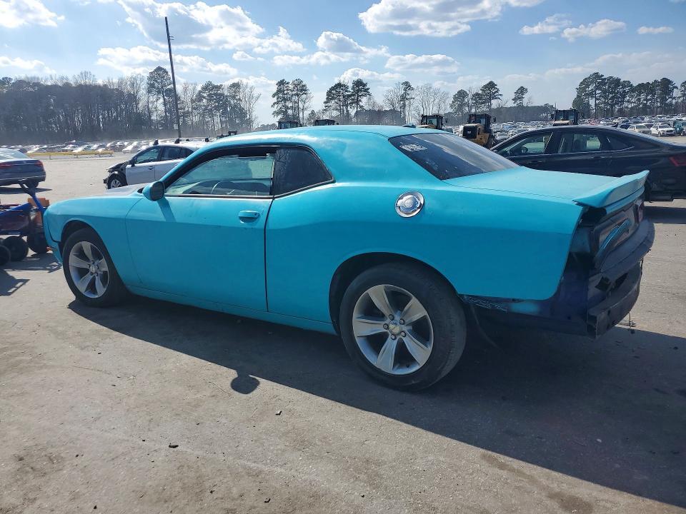 2018 DODGE CHALLENGER SXT — Фото 2 из 13