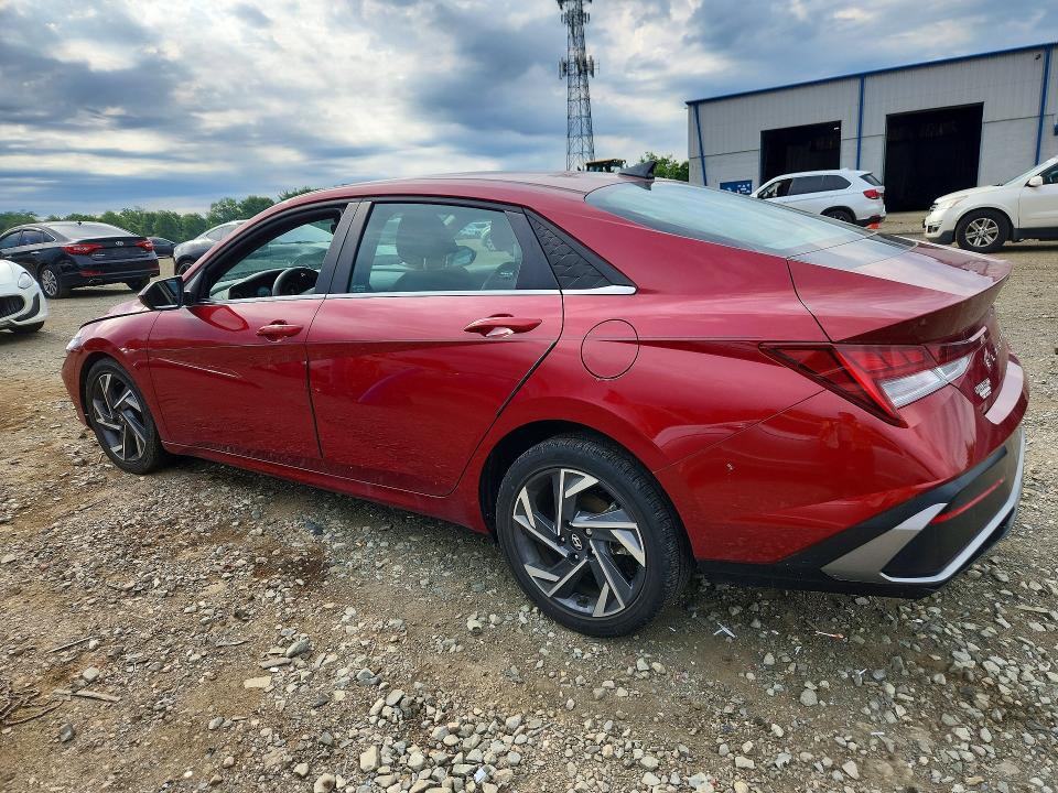 2025 HYUNDAI ELANTRA SEL — Фото 2 из 12