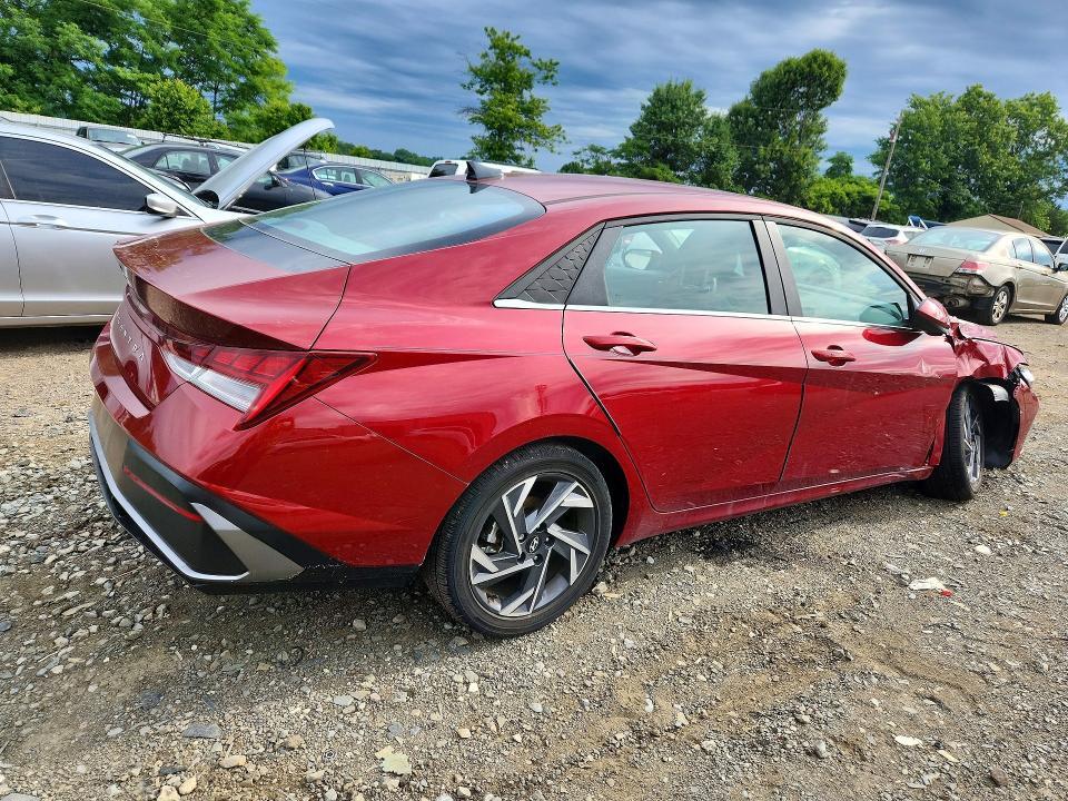 2025 HYUNDAI ELANTRA SEL — Фото 3 из 12