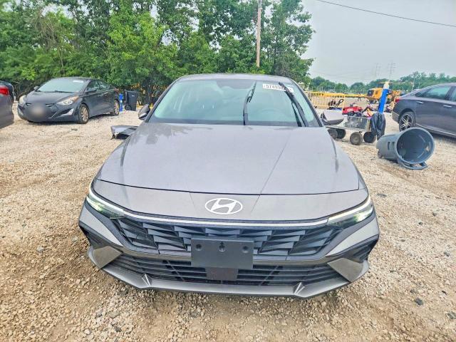2025 HYUNDAI ELANTRA SEL — Фото 5 из 12
