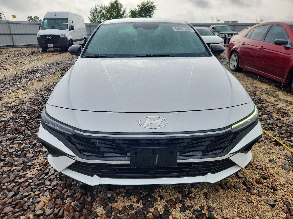 KMHLM4DG7SU922868 2025 HYUNDAI ELANTRA photo no. 5