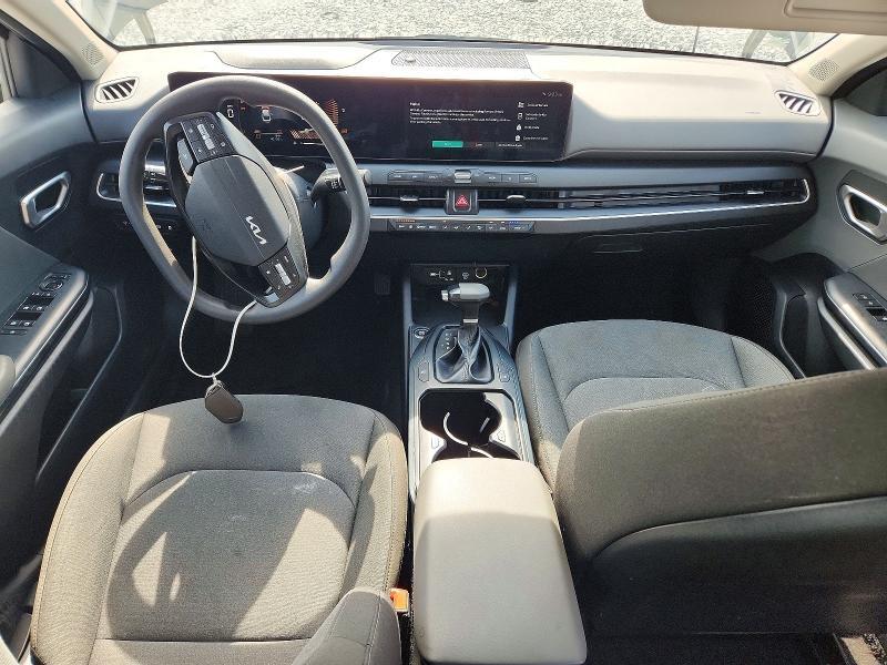 2025 KIA K4 LXS — Фото 8 из 12