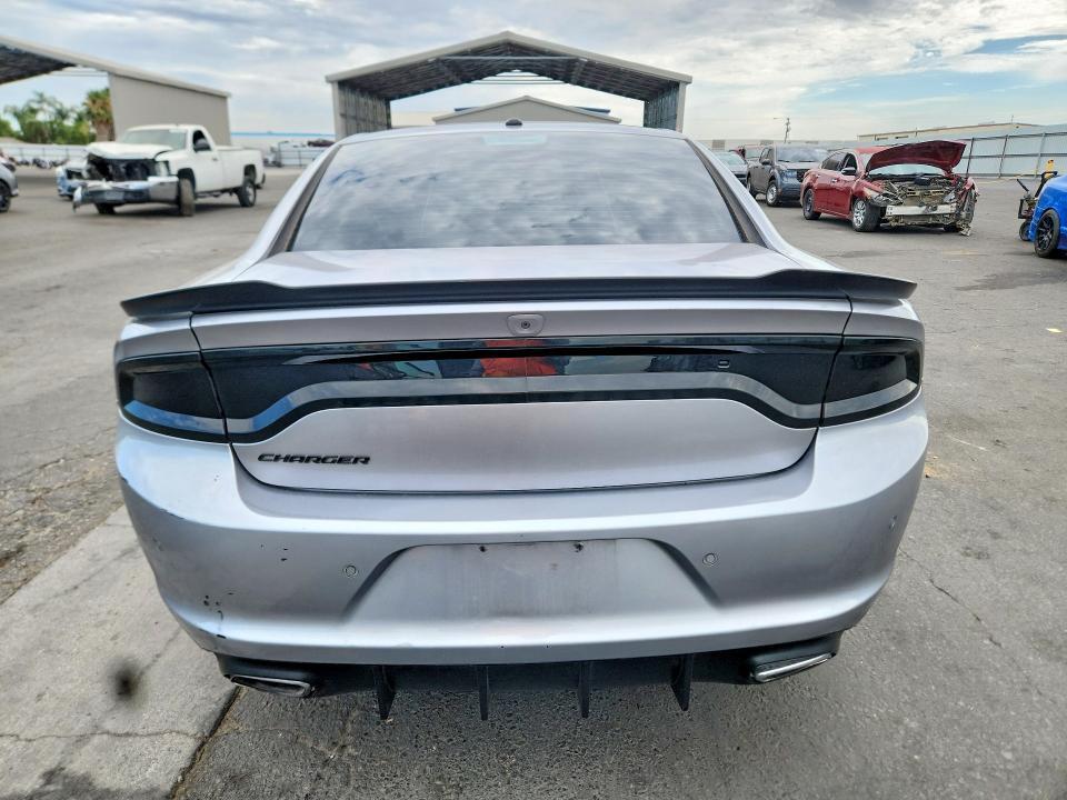 2018 DODGE CHARGER SXT — Фото 6 из 12