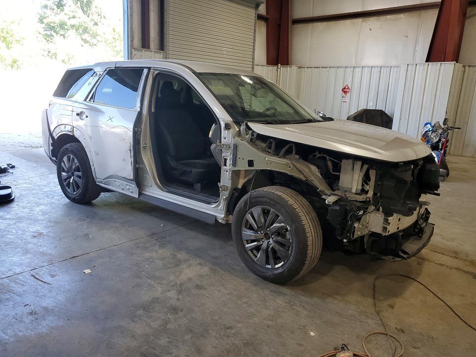 2025 NISSAN PATHFINDER S — Фото 4 из 14