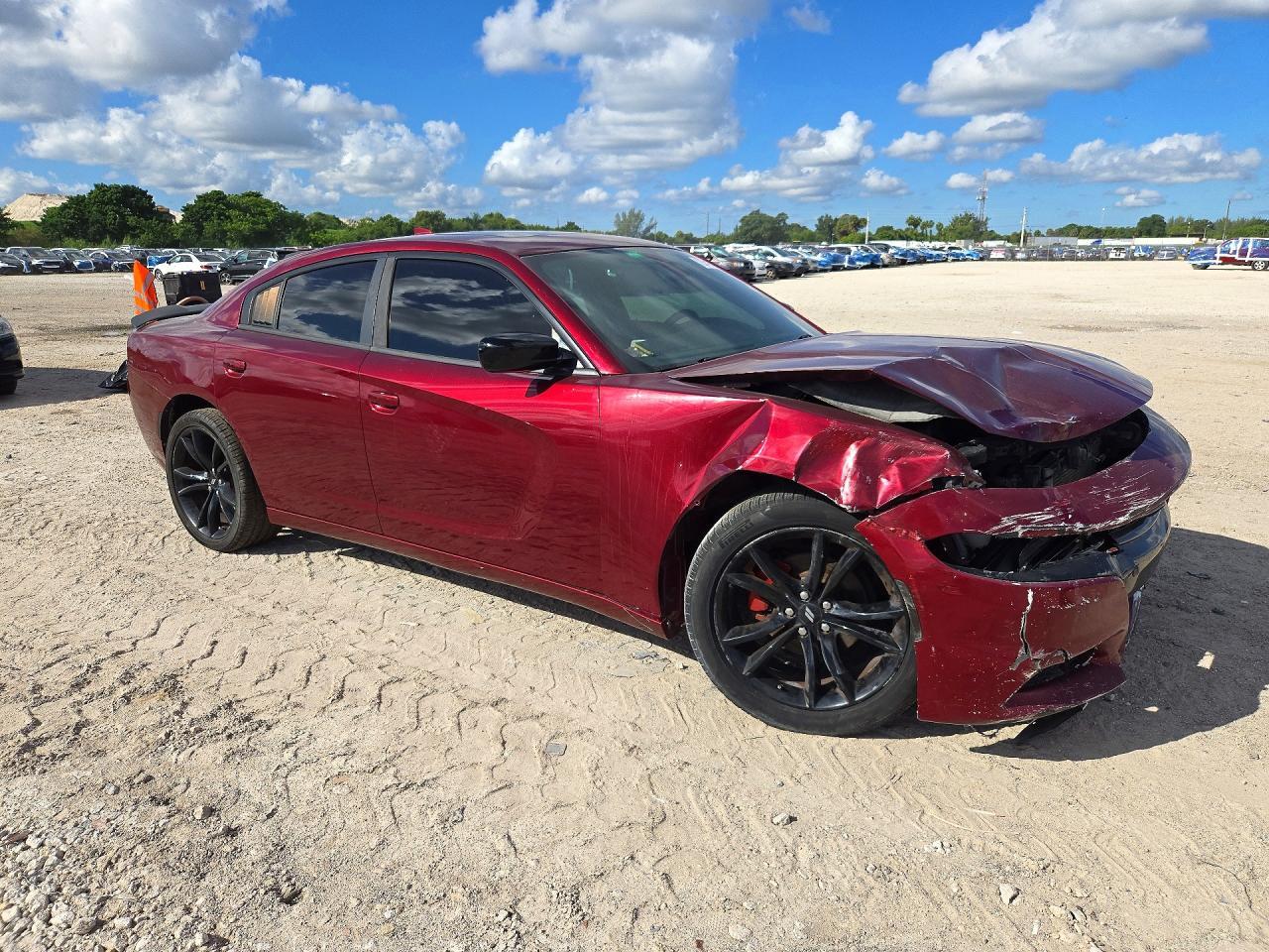 2018 DODGE CHARGER SXT PLUS — Фото 4 из 12