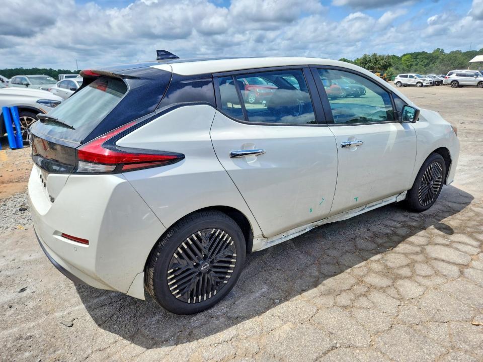 2025 NISSAN LEAF SV PLUS — Фото 3 из 12