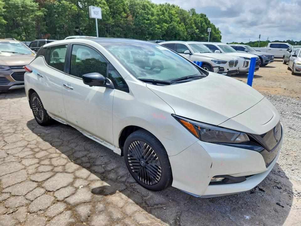 2025 NISSAN LEAF SV PLUS — Фото 4 из 12
