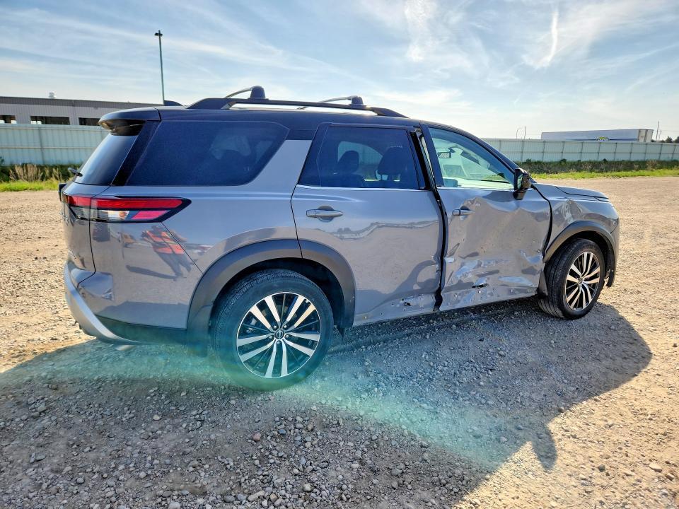 2025 NISSAN PATHFINDER PLATINUM — Фото 3 из 14