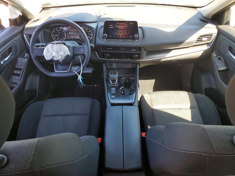 2025 NISSAN ROGUE SV — Фото 8 из 14