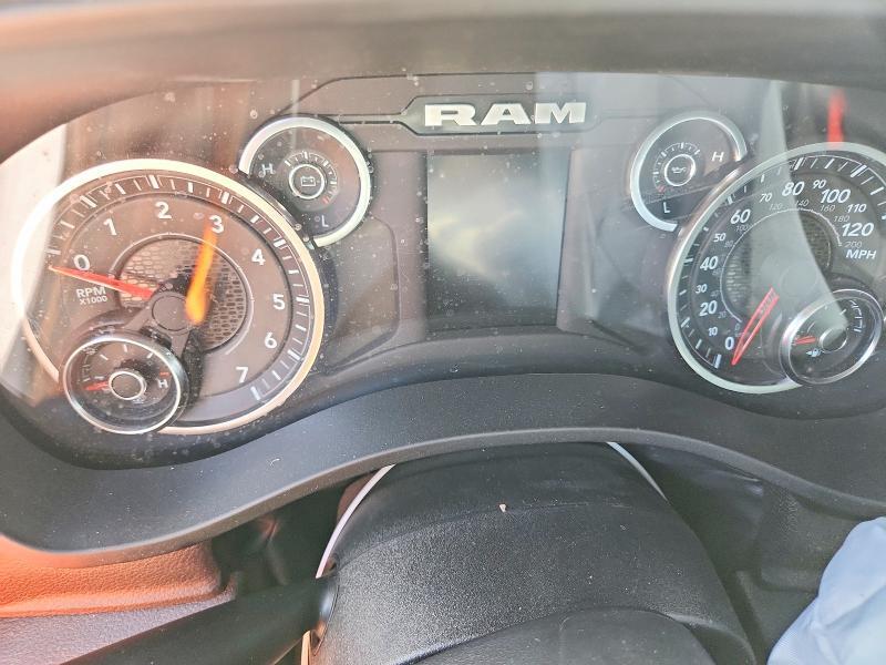 2025 RAM 1500 TRADESMAN — Фото 9 из 12