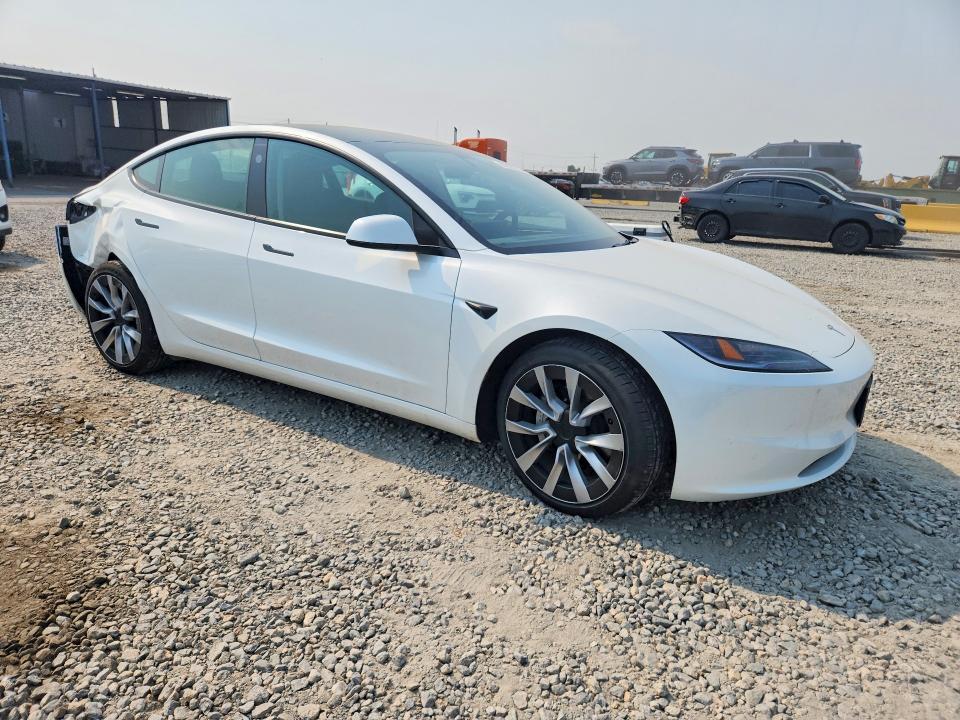 5YJ3E1EB9SF906893 2025 TESLA MODEL 3 photo no. 4