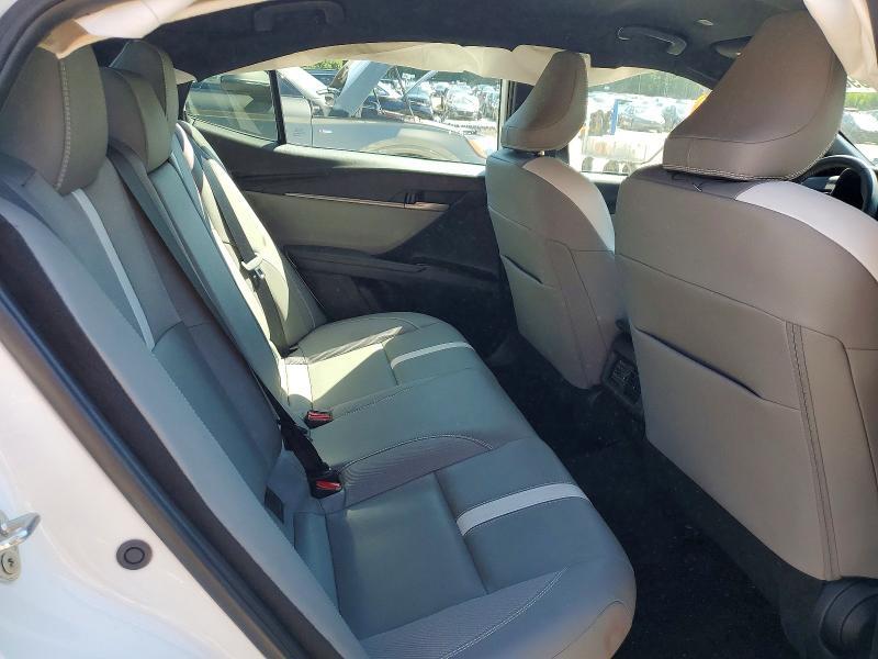 2025 TOYOTA CAMRY SE — Фото 10 из 12