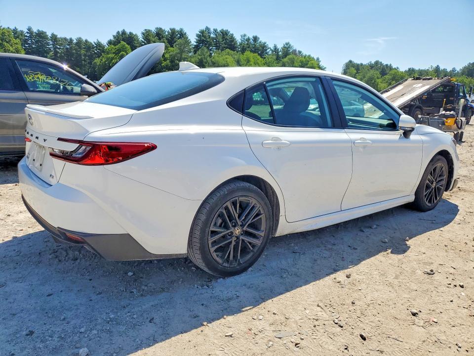 2025 TOYOTA CAMRY SE — Фото 3 из 12