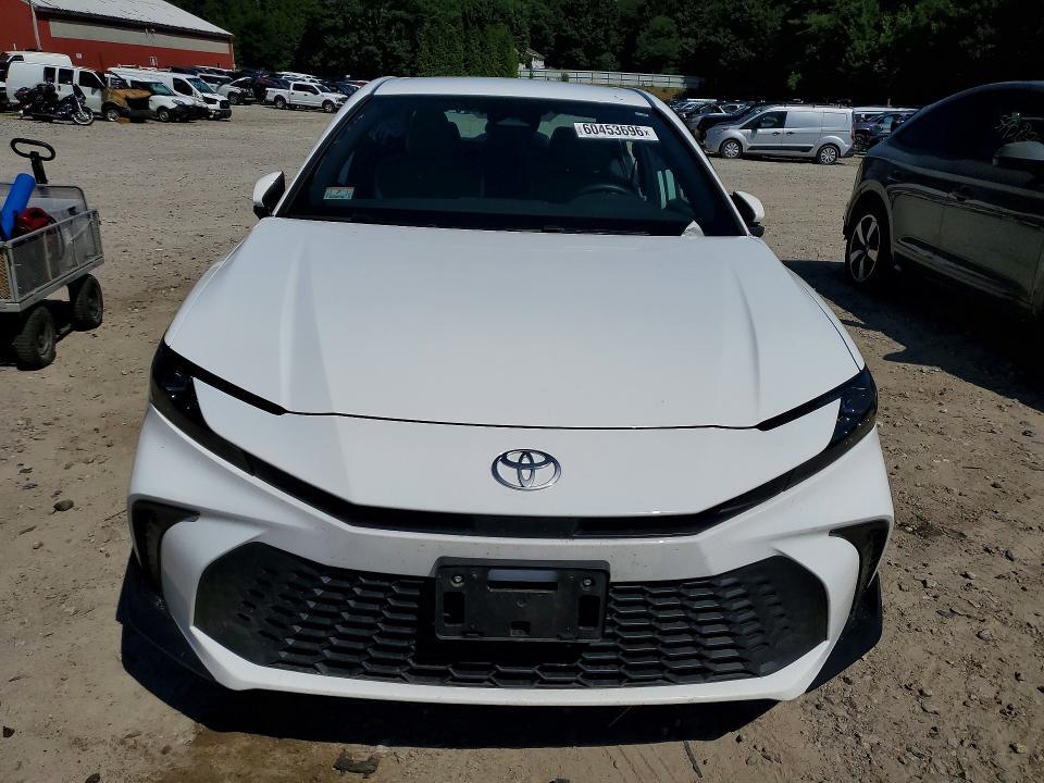 2025 TOYOTA CAMRY SE — Фото 5 из 12