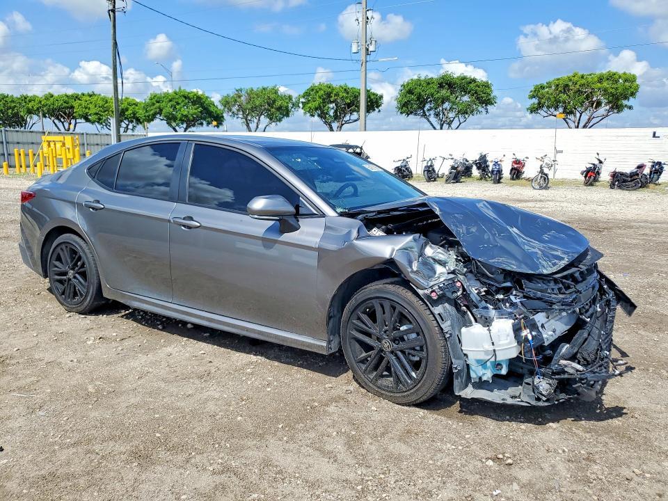 4T1DAACK5SU638463 2025 TOYOTA CAMRY SE photo no. 4