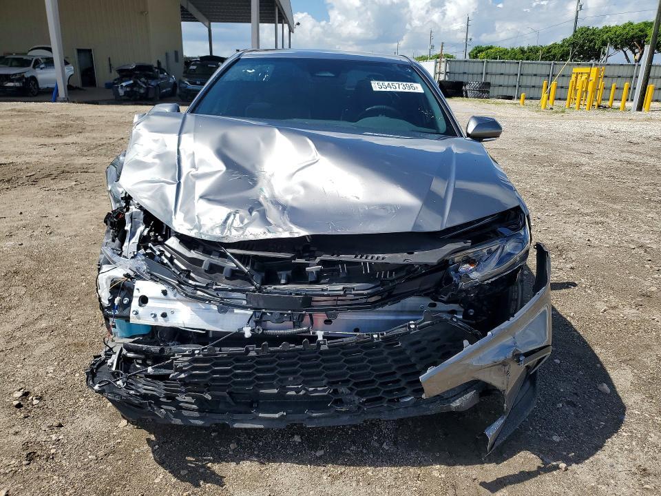 4T1DAACK5SU638463 2025 TOYOTA CAMRY SE photo no. 5