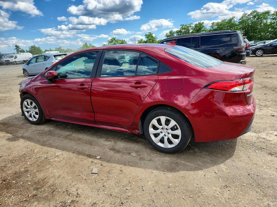 2025 TOYOTA COROLLA LE — Фото 2 из 12