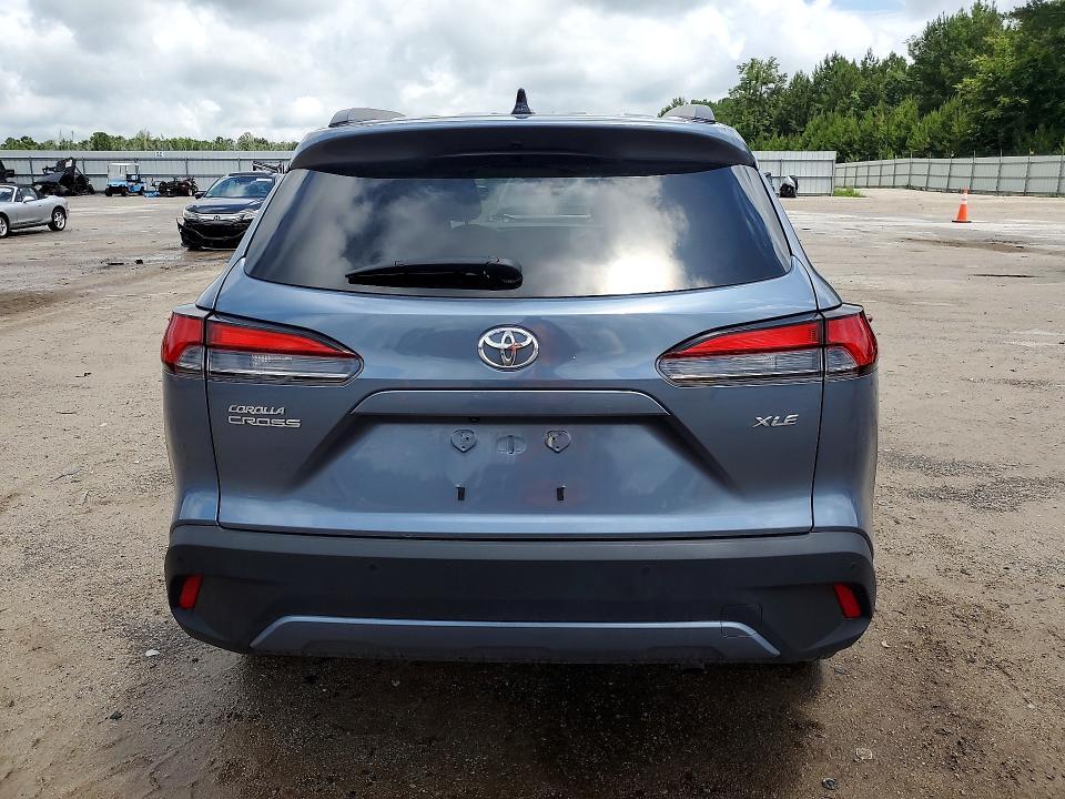 2025 TOYOTA COROLLA CROSS XLE — Фото 6 из 13