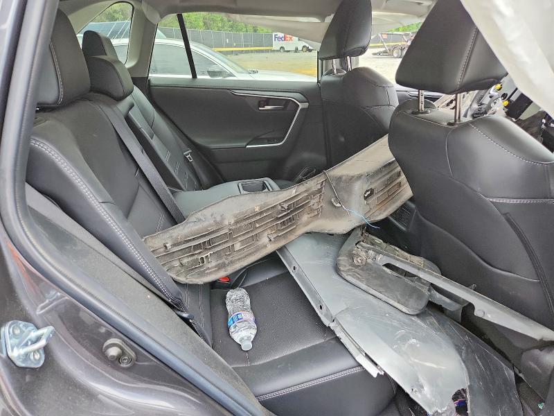 2025 TOYOTA RAV4 LIMITED — Фото 11 из 13