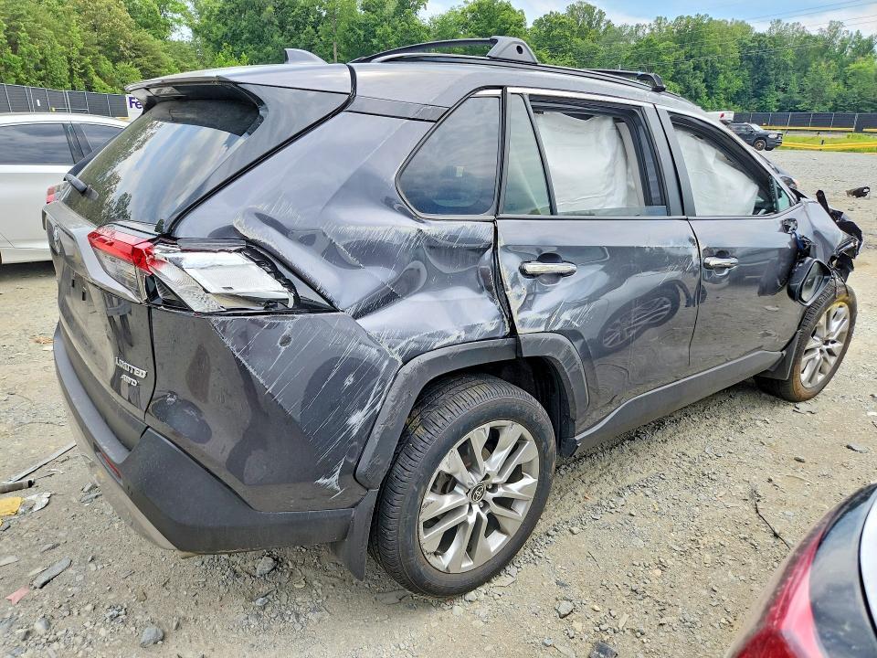2025 TOYOTA RAV4 LIMITED — Фото 3 из 13