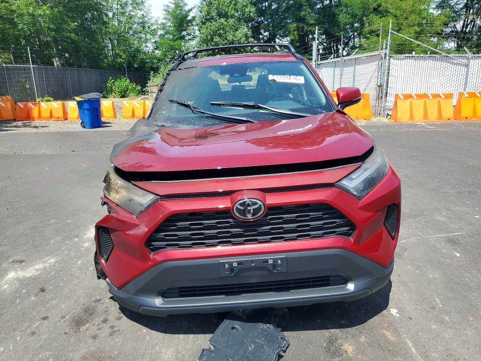 2025 TOYOTA RAV4 XLE — Фото 5 из 12