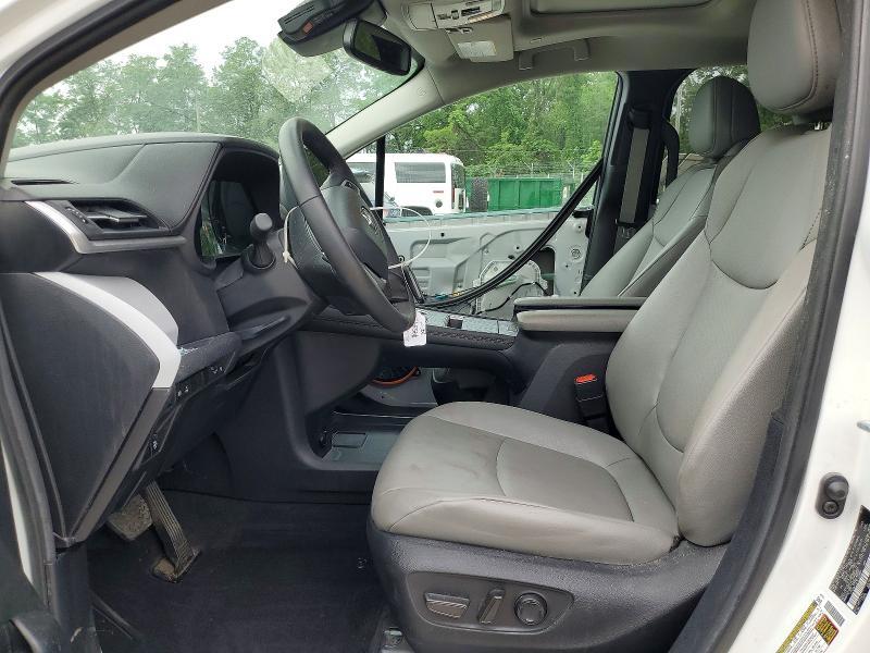 2025 TOYOTA SIENNA XLE 7-PASSENGER — Фото 7 из 14