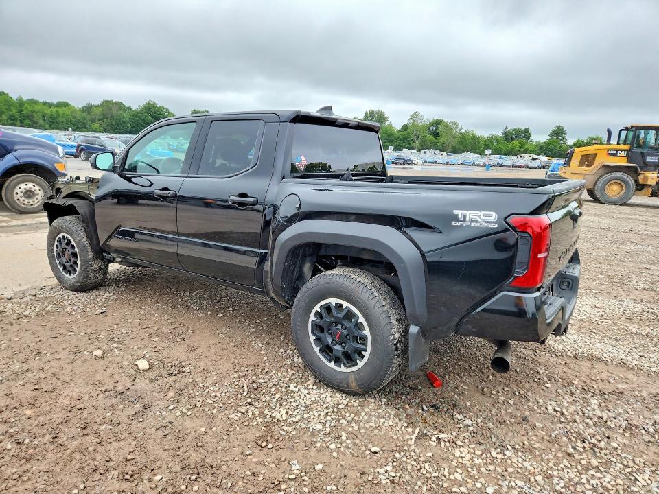 2025 TOYOTA TACOMA TRD OFF-ROAD — Фото 2 из 13