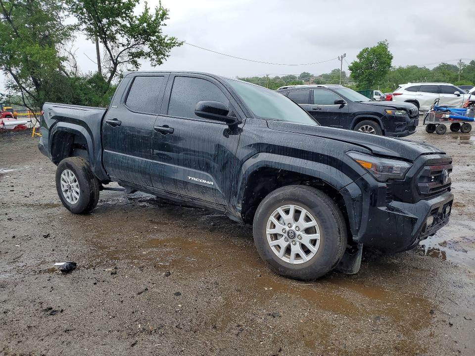 2025 TOYOTA TACOMA SR5 — Фото 4 из 12