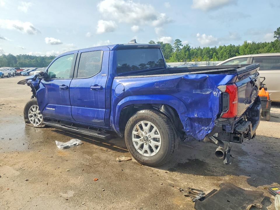 2025 TOYOTA TACOMA SR5 — Фото 2 из 13