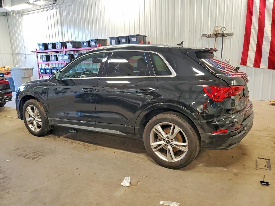 WA1EECF31R1093901 2024 AUDI Q3 photo no. 2