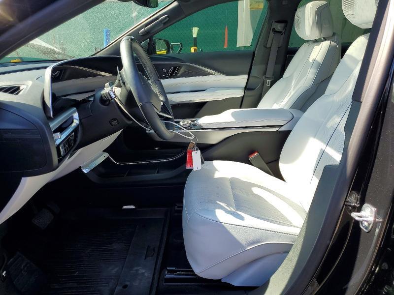 2024 CADILLAC LYRIQ LUXURY — Фото 7 из 12