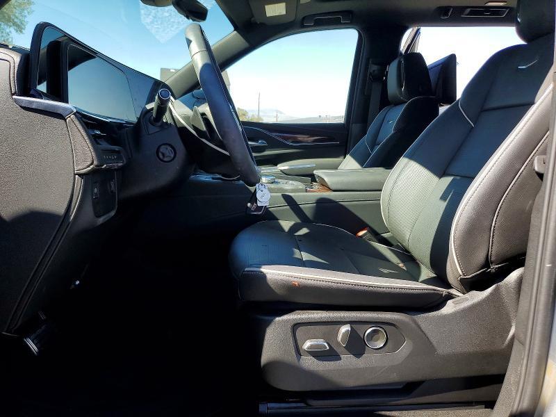 2024 CADILLAC ESCALADE PREMIUM LUXURY — Фото 7 из 14