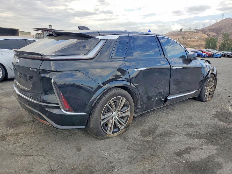 2024 CADILLAC LYRIQ LUXURY — Фото 3 из 13