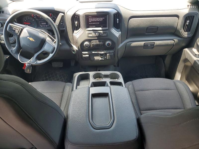 2024 CHEVROLET SILVERADO K2500 CUSTOM — Фото 8 из 12
