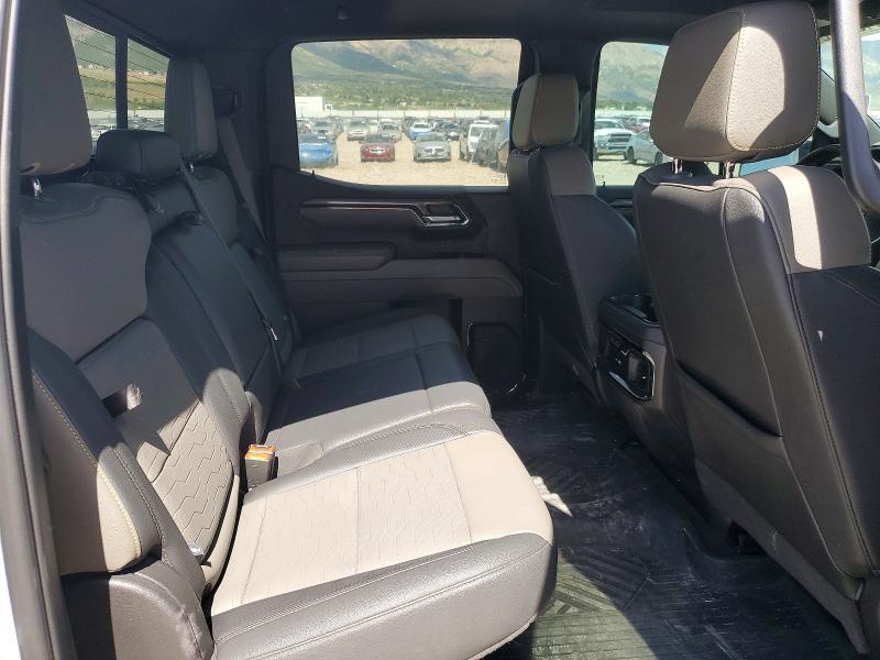 2024 CHEVROLET SILVERADO K1500 ZR2 — Фото 10 из 12
